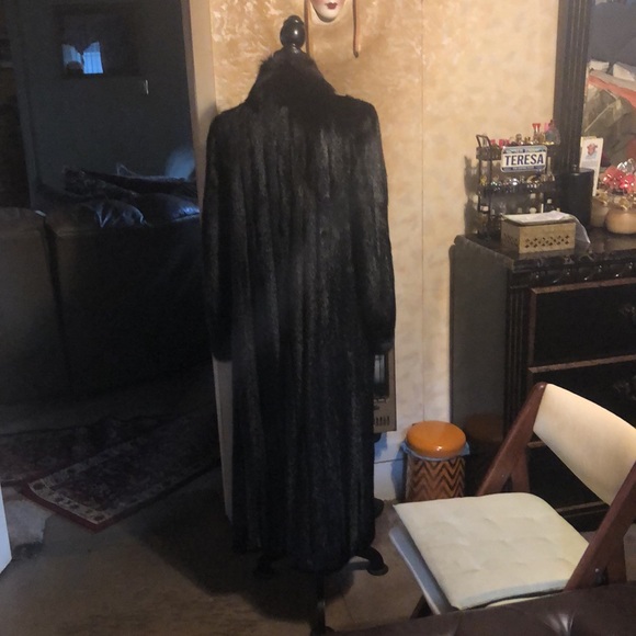 Never wear it. - Picture 2 of 3